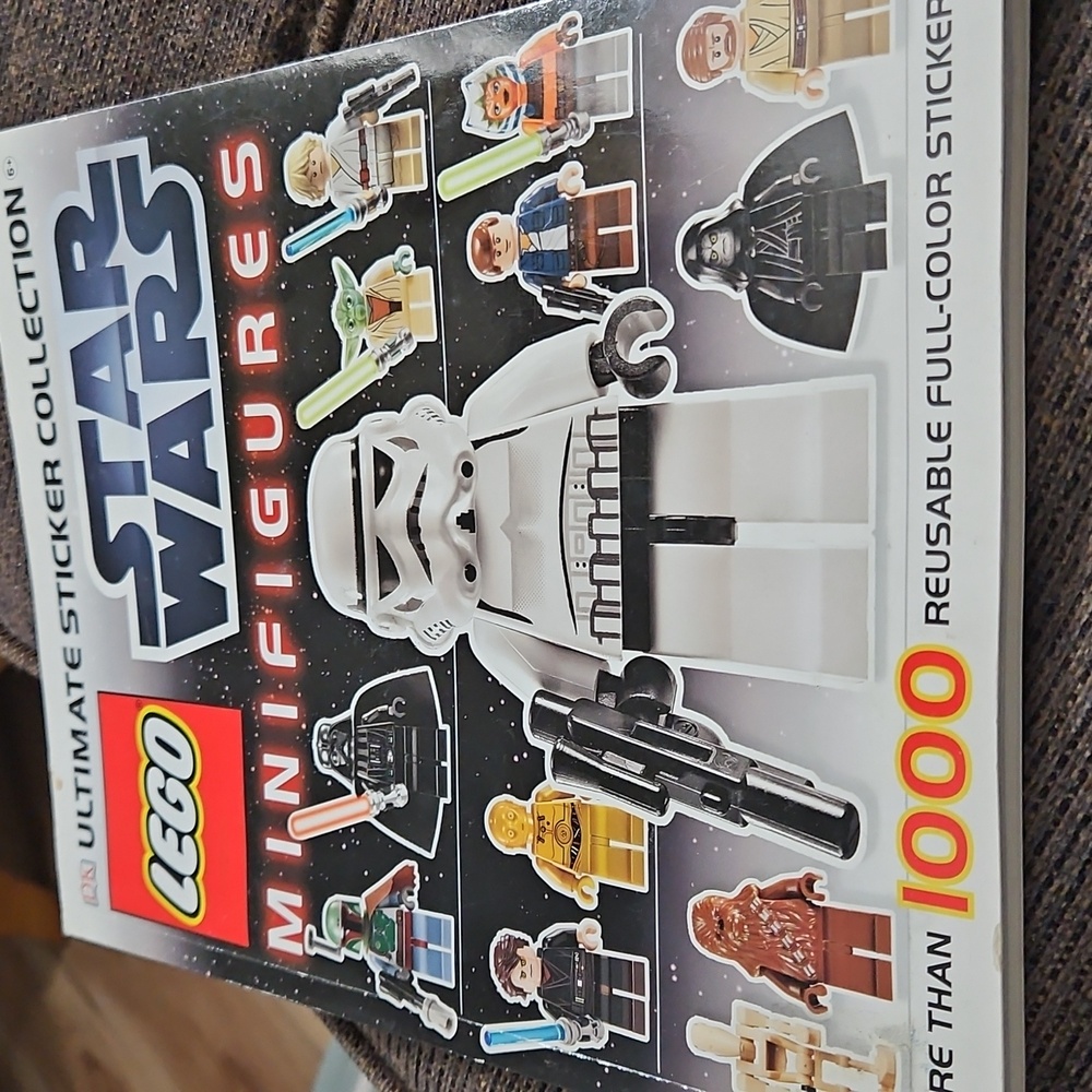 DK Ultimate Sticker Collection Lego Star Wars Minifigures